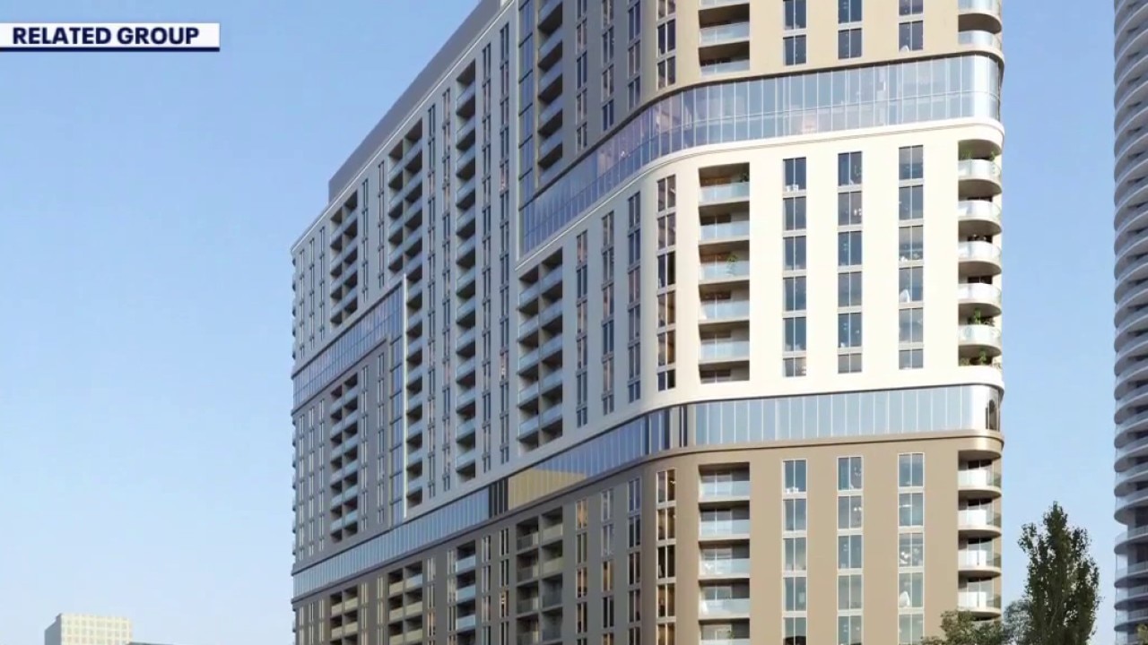 Manor Riverwalk District development
