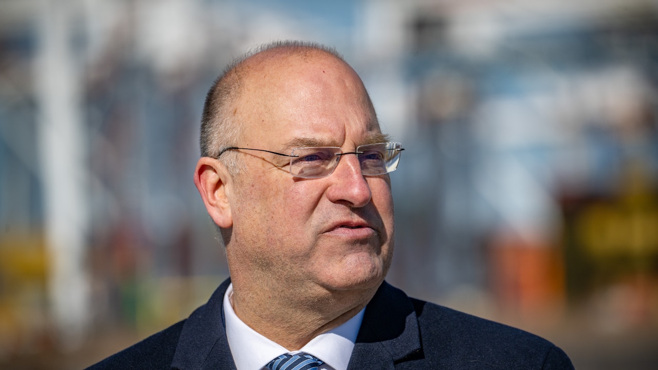 Port director during Key Bridge recovery heading to Miami