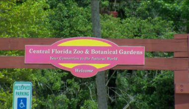 Central Florida Zoo evacuated after bomb threat