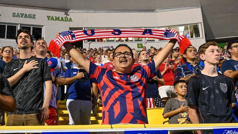 Scenes from US-Paraguay World Cup watch party in St. Petersburg