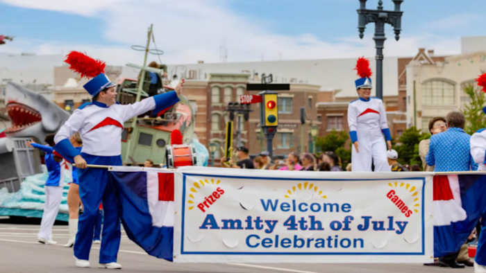 Central Florida theme parks roll out patriotic events, savings for Fourth of July weekend