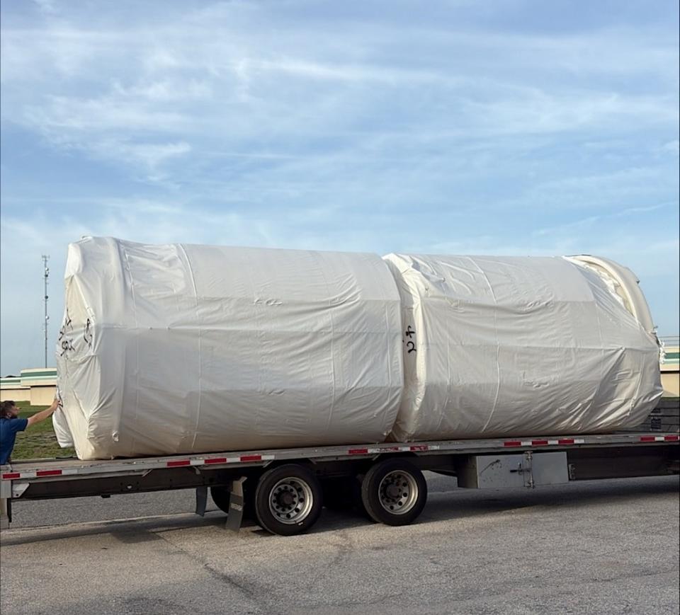 <i>Tanks arrive at the expanded 374Water Waste Destruction Facility in Orlando, FL</i>