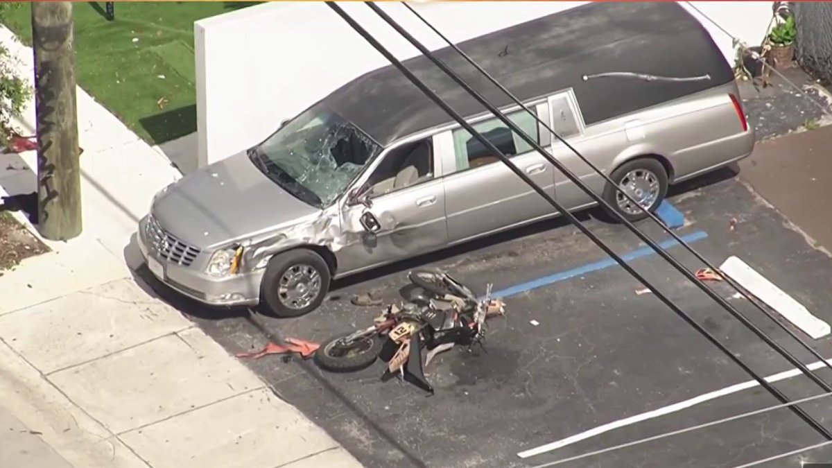 Motorcyclist critical after crashing into hearse outside NW Miami-Dade mortuary – NBC 6 South Florida