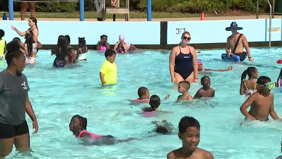 Tampa joins World's Largest Swimming Lesson as Bay Area drowning deaths top 1,200 over past decade