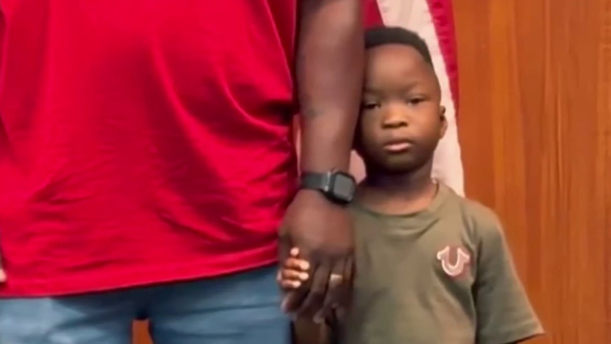 Boy reunites with rescuers after he nearly drowned in Lauderdale-by-the-Sea – NBC 6 South Florida