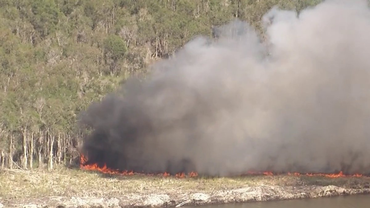 Brush fire burns in west Miami-Dade as officials warn about smoke – NBC 6 South Florida