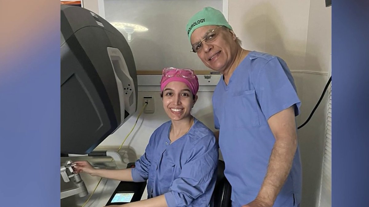 From father and daughter to surgical partners: The Razdans’ unique bond in the operating room – NBC 6 South Florida