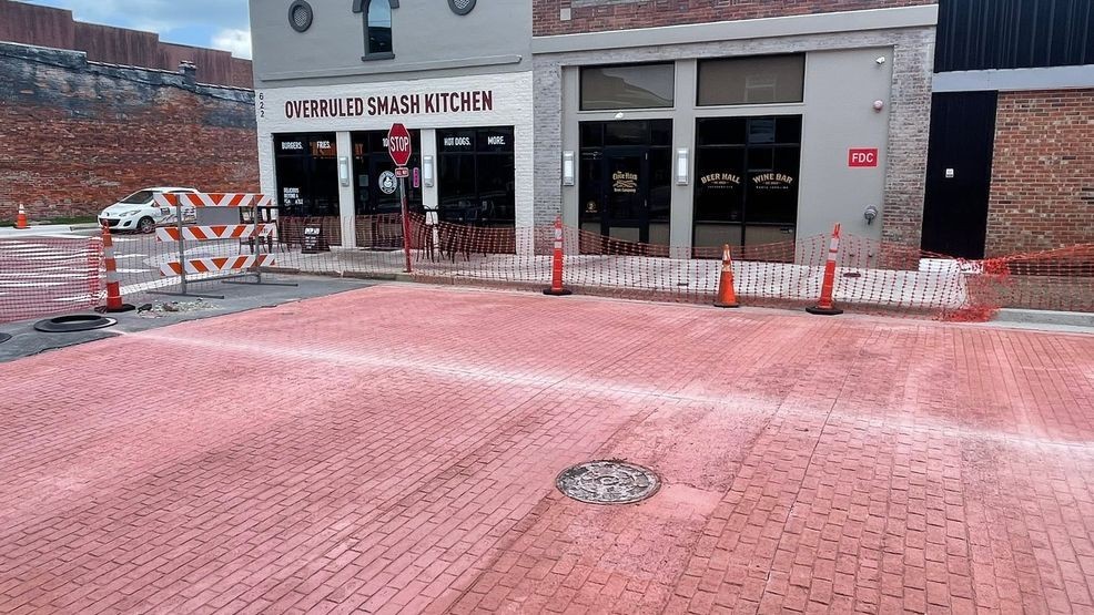 {p}Overruled Smash Kitchen and The Clove Hitch Beer Company are located at the end of Court Street.{/p}{p}The businesses occasionally close the street for events.{/p}