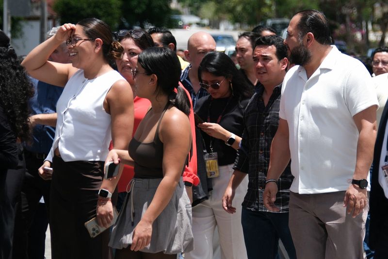 Strongest earthquake in nearly 150 years hits off Cuba, shakes Mexico, Florida