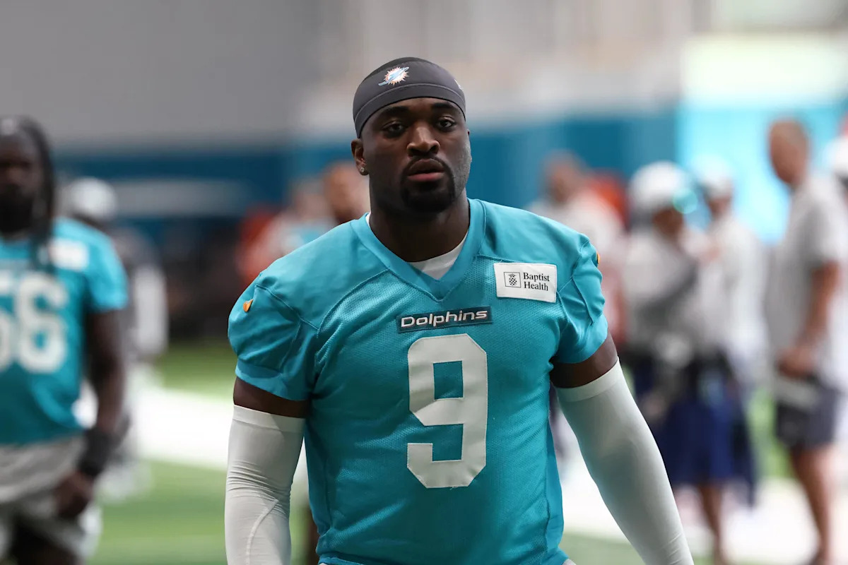 Dolphins 90 in 90: Josh Uche adds to Miami pass rush