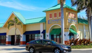 Pinellas investor buys Cape Coral shopping center for $12M