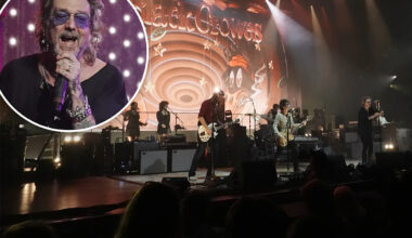 Black Crowes singer Chris Robinson booed after mocking Florida fans’ ‘USA’ chant