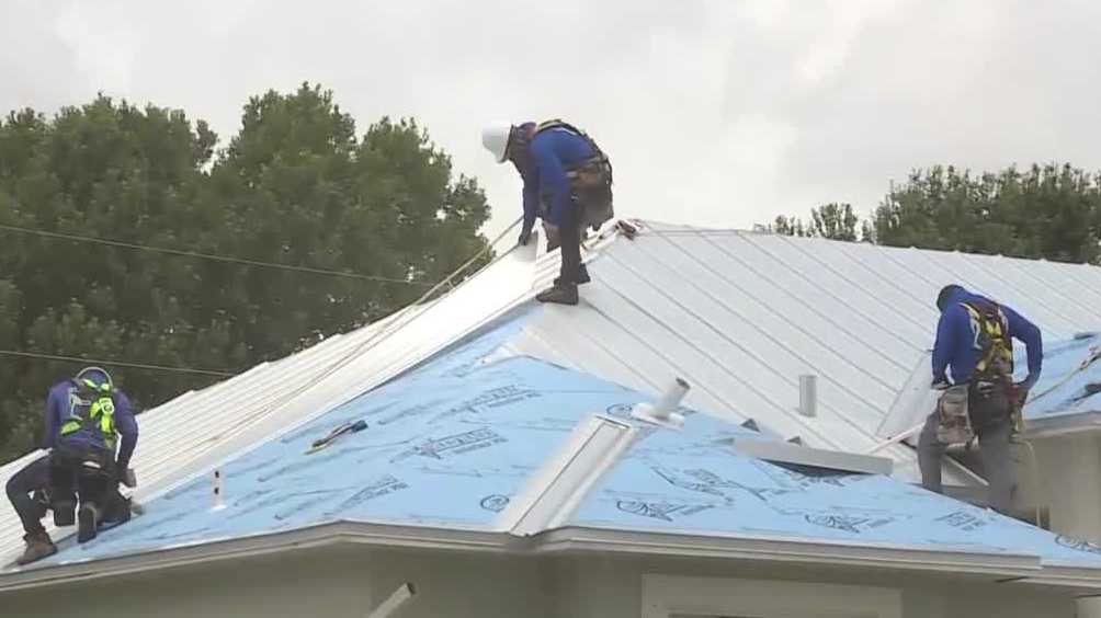 Florida roofers take precautions to stay safe in extreme heat