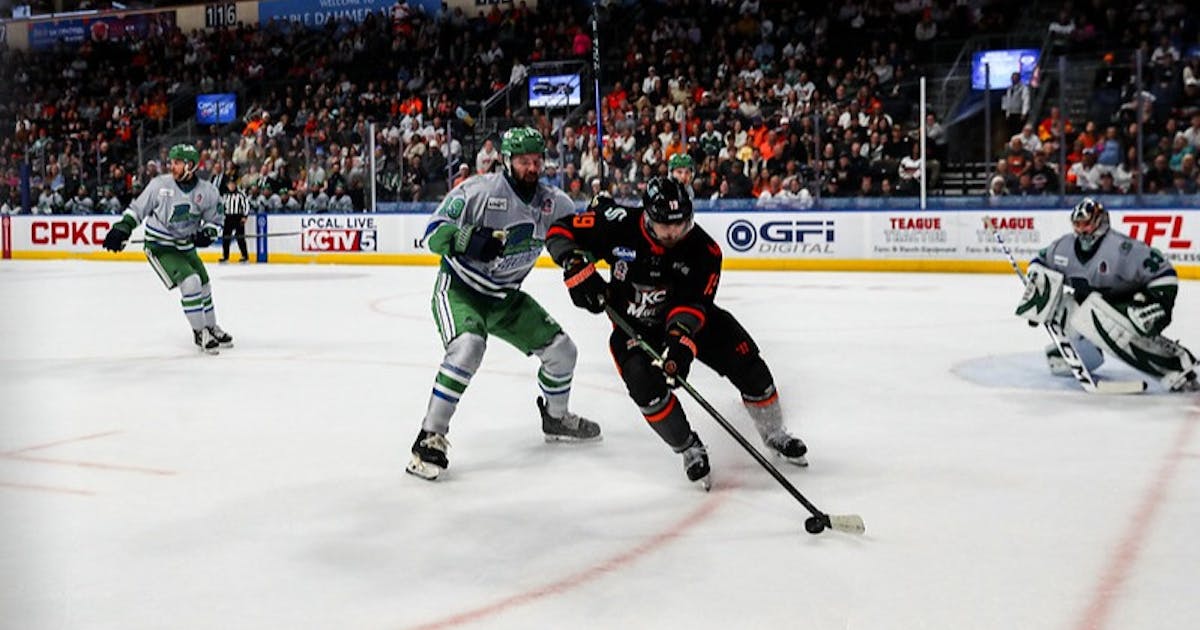 Florida Everblades | Blades Look to Even Finals in Game 2