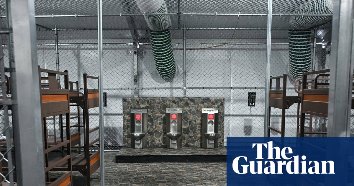 DeSantis boasts of deporting 21,000 as notorious Alligator Alcatraz jail closes | Florida