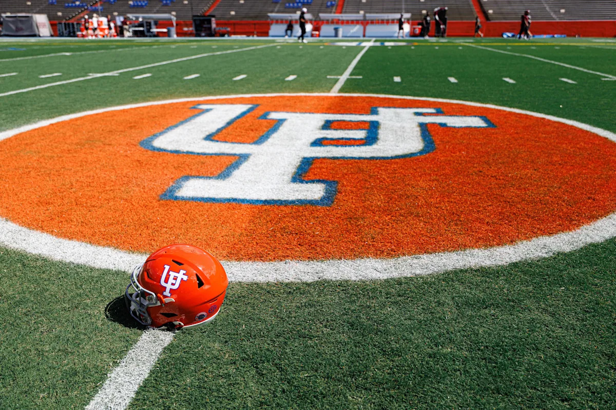 National buzz gets louder around Florida as Gators enter Sumrall era