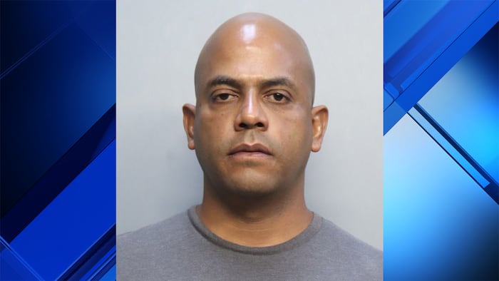 Former FedEx Freight employees accused of stealing scores of Apple products, Medley police say