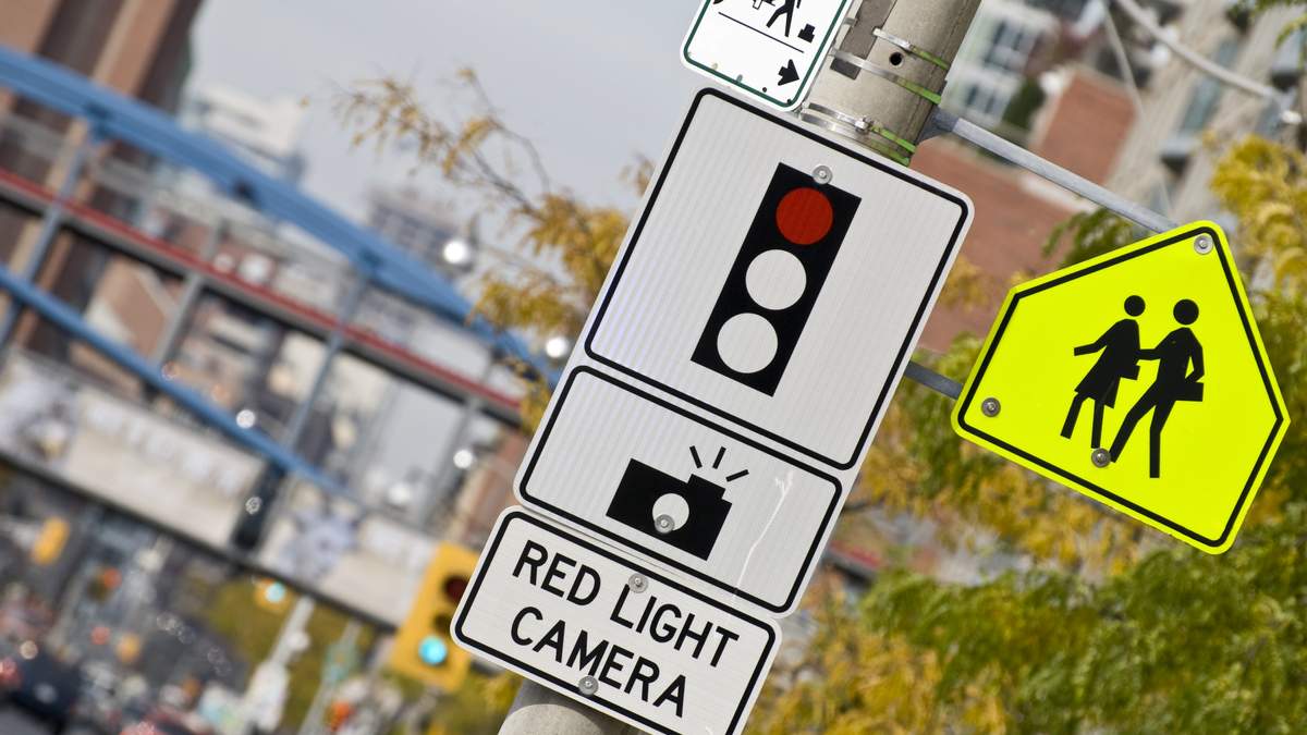 Miami Beach Changes Right Turn Red Light Camera Enforcement | NewsRadio WIOD