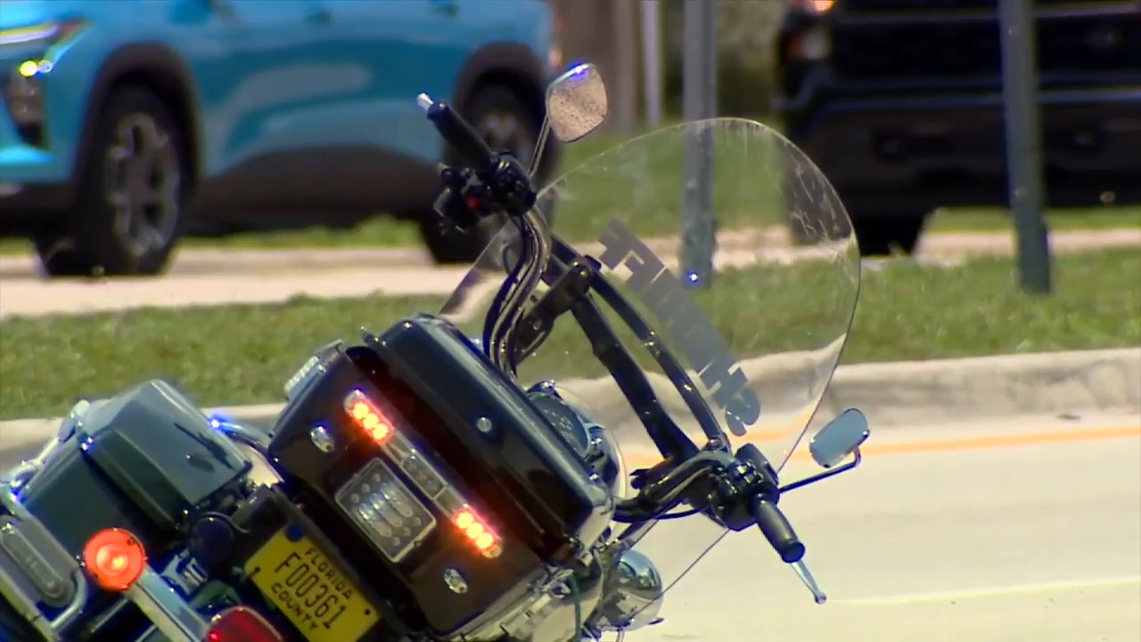 MDSO motorman in stable condition after crash in SW Miami-Dade - WSVN 7News | Miami News, Weather, Sports