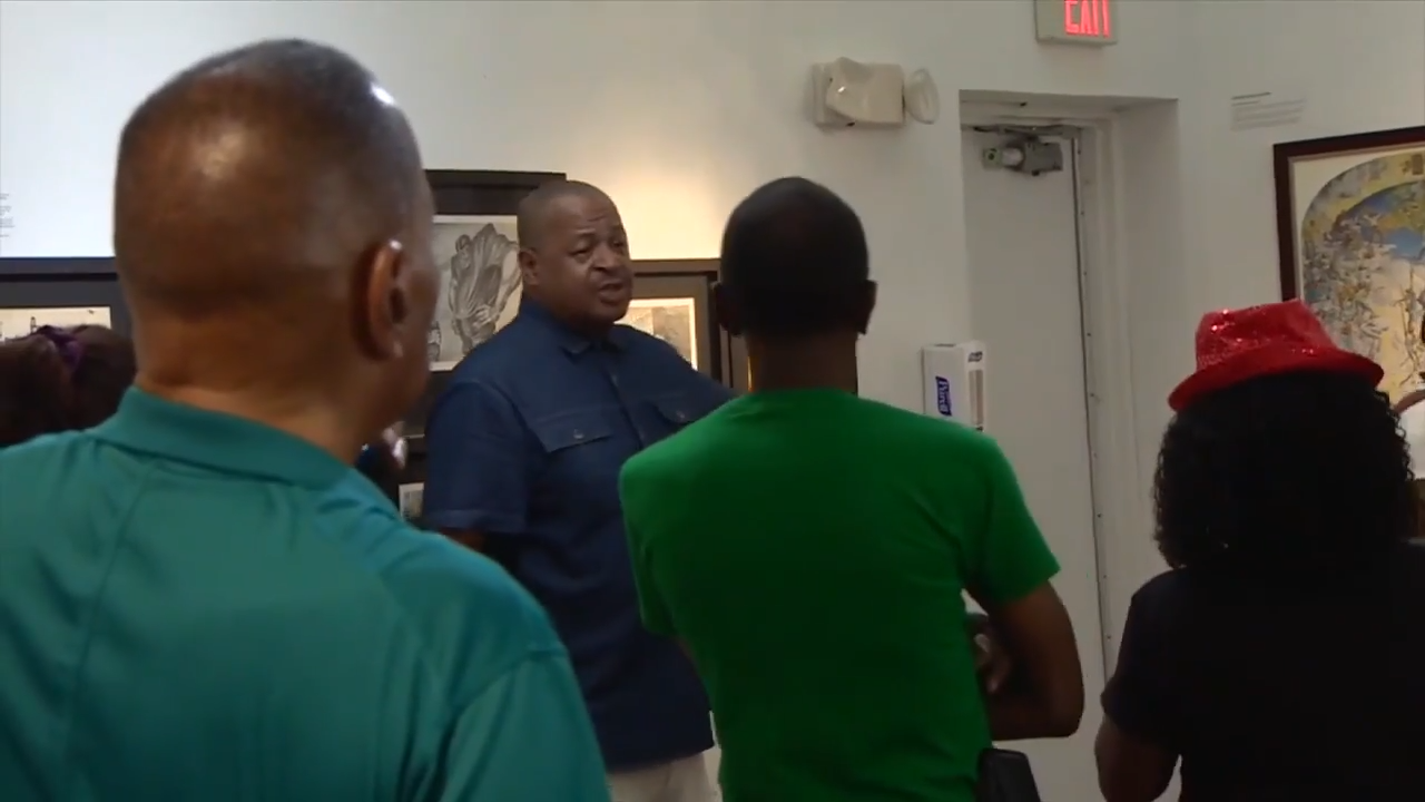 Overtown guided tour travels across landmarks with Miami-Dade mayor for Juneteenth - WSVN 7News | Miami News, Weather, Sports