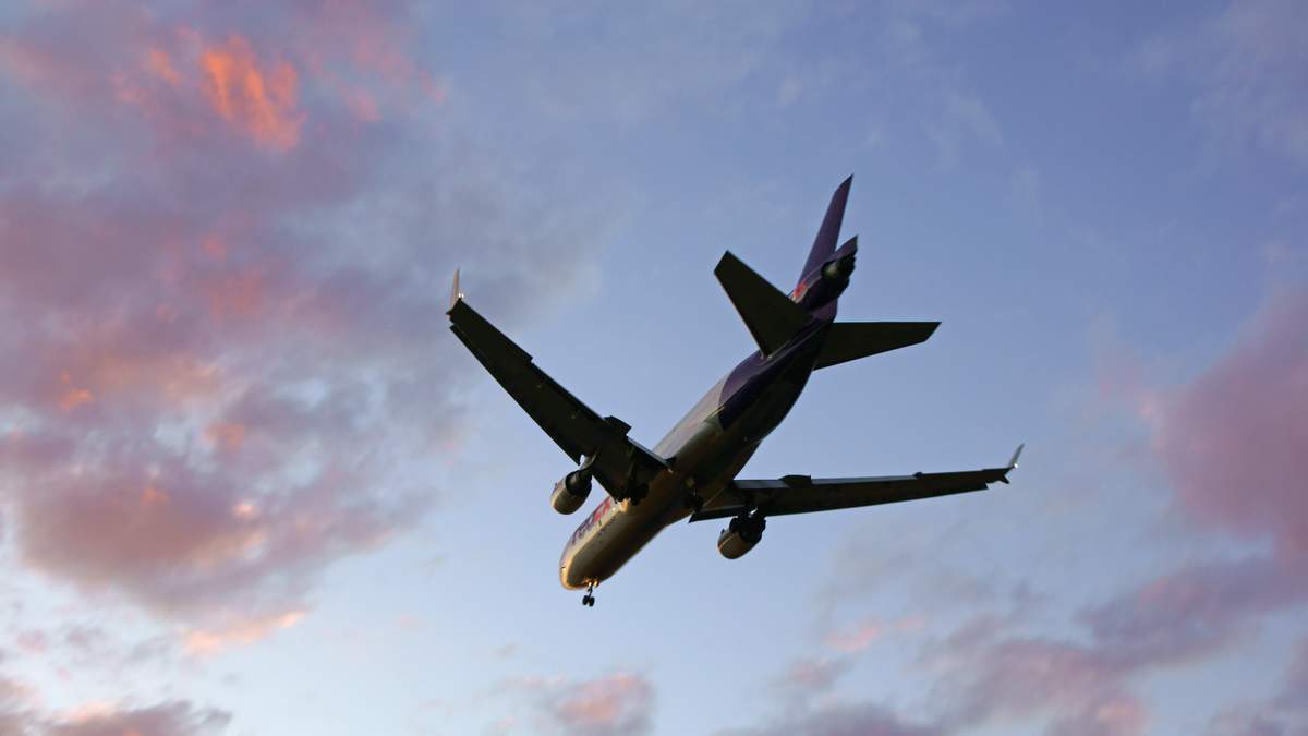 Another Close-Call Between Planes, This Time At Miami International Airport | NewsRadio WIOD