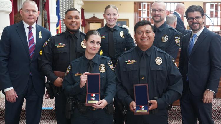 Jacksonville officers receive Valor Award for saving Elyse Hand after on-duty shooting