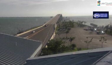 Elevated bacteria levels prompt water quality advisory at Sanibel Causeway