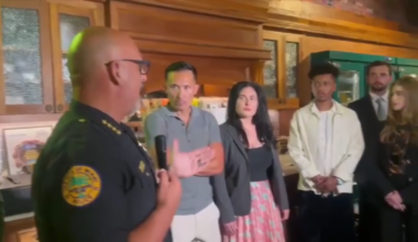 Residents meet with officials at community meeting, raise concerns about safety after brutal stabbing in Miami - WSVN 7News | Miami News, Weather, Sports