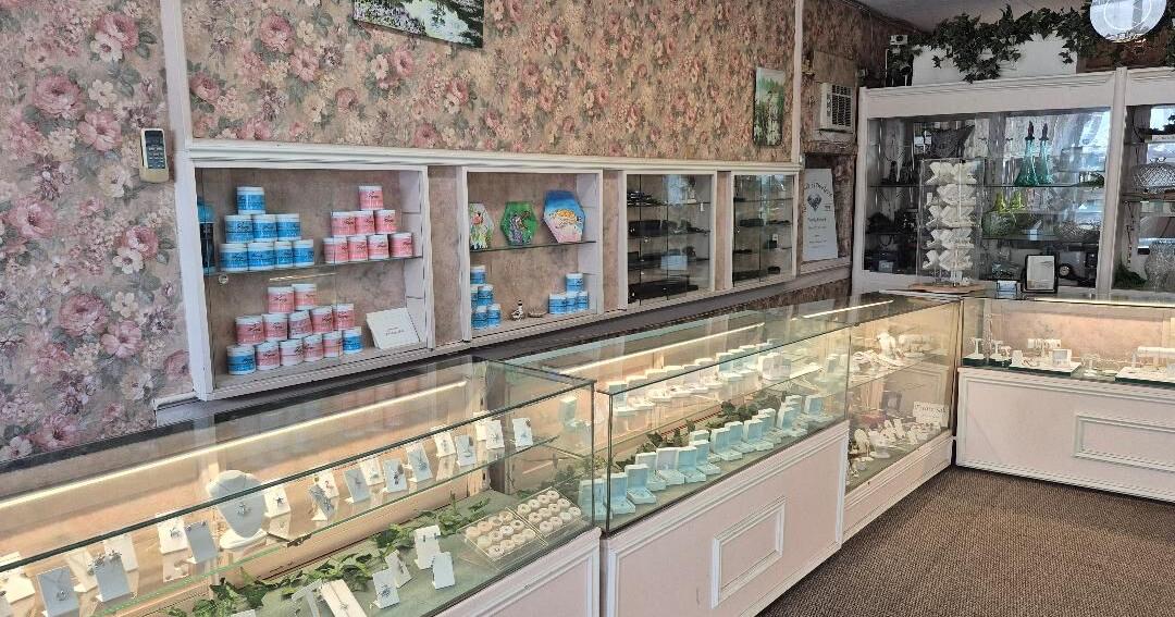 A gem of longevity: Sweet’s Jewelers marks 100 years | St. Lucie County
