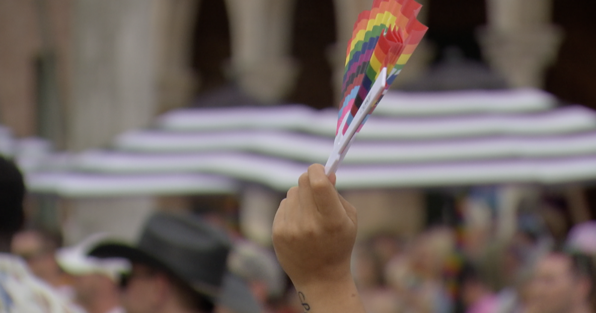 Big crowds follow Southwest Florida pride to new location | Lee County