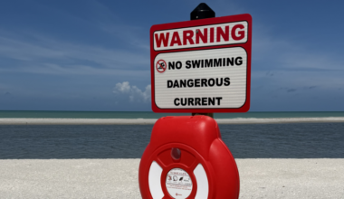 Life vests and supervision: How Sanibel beachgoers stay safe this summer | Lee County