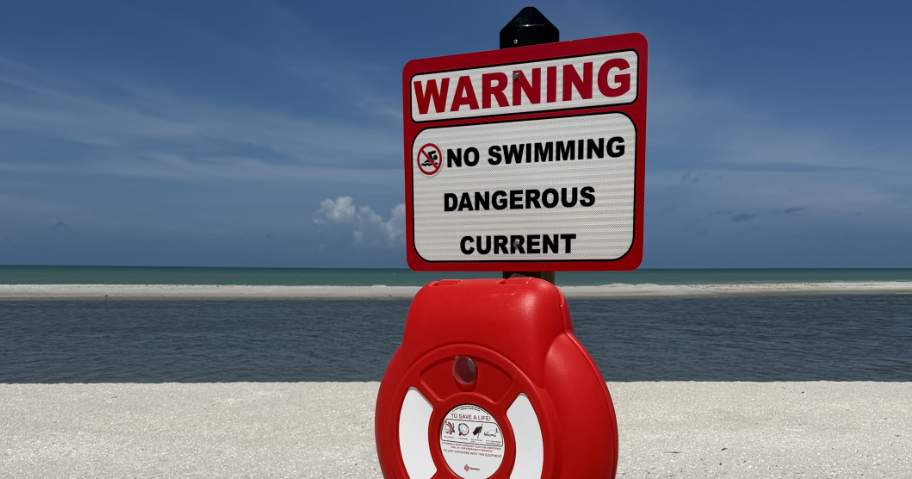 Life vests and supervision: How Sanibel beachgoers stay safe this summer | Lee County