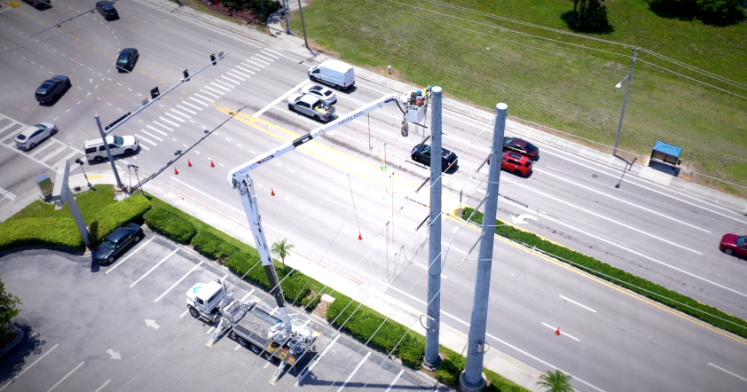 LCEC upgrades Cape Coral Parkway power lines ahead of storm season | Lee County