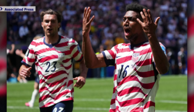 Southwest Florida fans pack Naples watch party for US soccer win | News