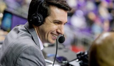 Tony Castricone, voice of the Huskies, leaving UW for Tampa Bay Buccaneers | University of Washington