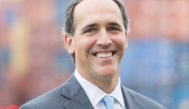 JAMIE MCCURRY Joins Heritage Capital Group | People in the News