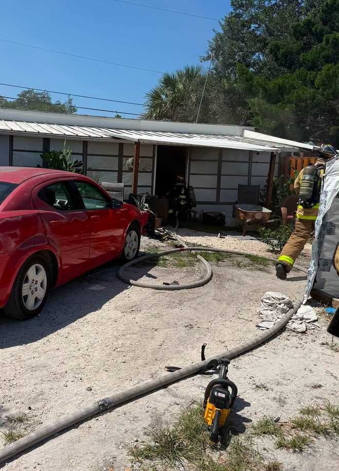 Person dies in fire on Southeast Cactus Trail in Hobe Sound Authorities are investigating a fire in Hobe Sound that claimed one life on Monday afternoon.