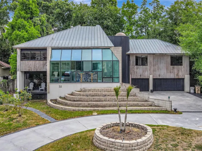 Temple Terrace’s award-winning Hartley House is now for sale 