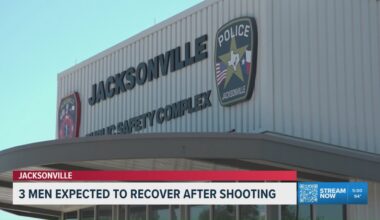Jacksonville police investigate shooting that wounded three at community event
