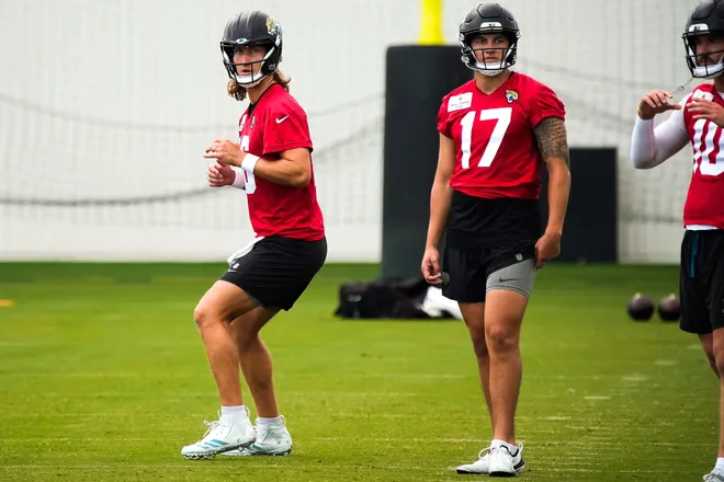 Jacksonville Jaguars quarterback Trevor Lawrence (16) works on his foot work during the second day of minicamp at the Miller Electric Center, Wednesday, June 10, 2026, in Jacksonville. [Doug Engle/Florida Times-Union]