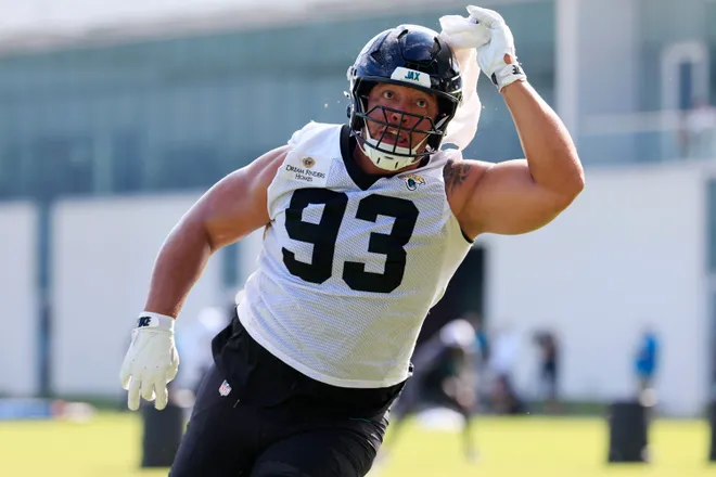 Jacksonville Jaguars defensive tackle Matt Dickerson (93) practices during the third day of minicamp at the Miller Electric Center, Thursday, June 11, 2026, in Jacksonville, Fla.