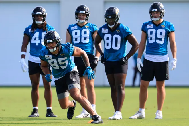 Jacksonville Jaguars tight end Brenton Strange (85) drills during the third day of minicamp at the Miller Electric Center, Thursday, June 11, 2026, in Jacksonville, Fla.