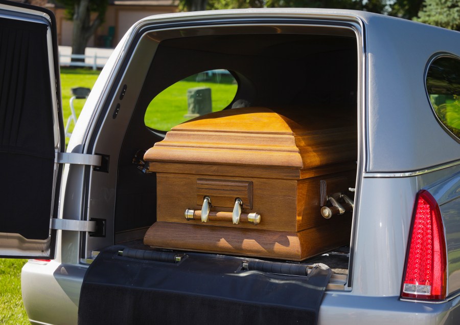 Motorcyclist dies after crashing into hearse at Florida funeral home: report