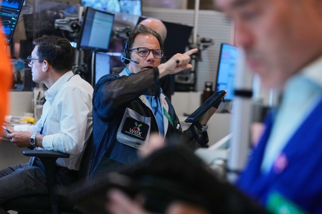 Oil prices fall back to $80 per barrel, while US stocks drift