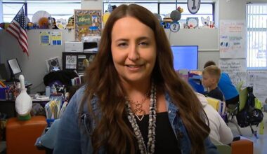 Vanessa Roth's former teacher never knew the impact he had on her until now. (Spectrum News/Ben Boocker)