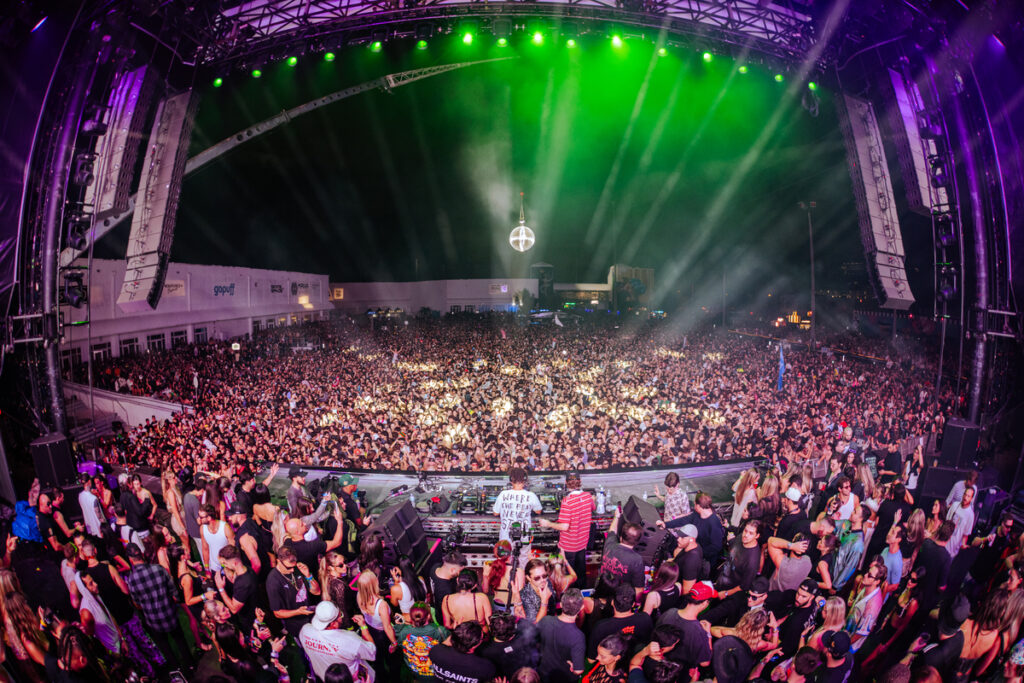 Mau P B2B Seth Troxler at III Points