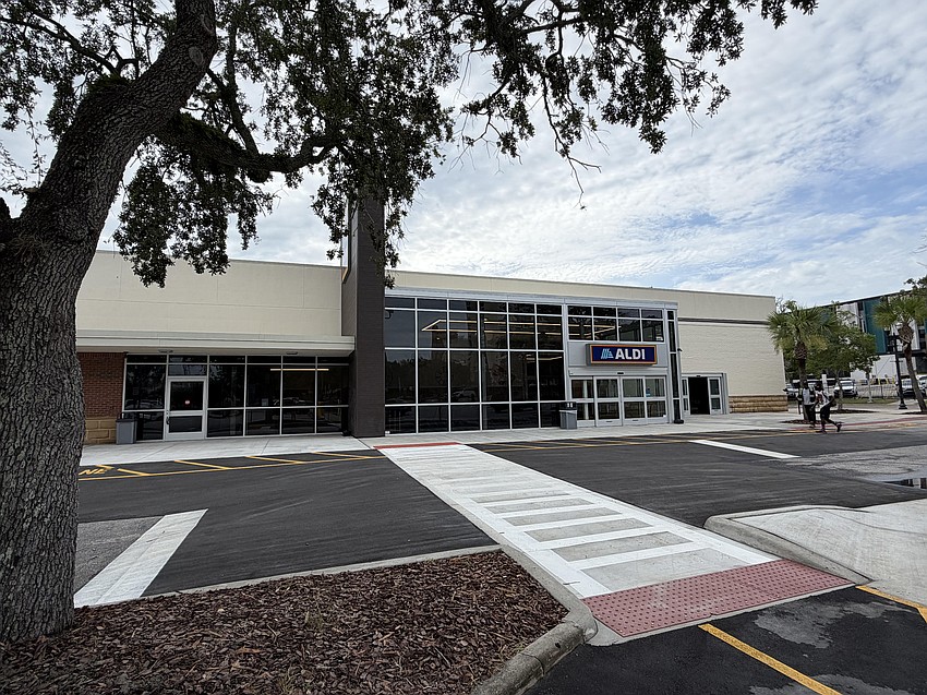 Aldi converted a closed Harveys Supermarket Downtown.