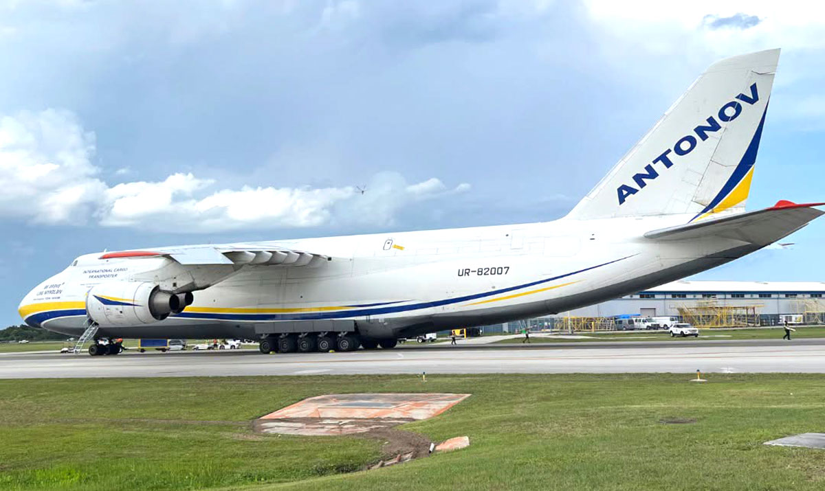 Massive Antonov AN-124 Cargo Plane Makes Rare Landing at Melbourne Orlando International Airport