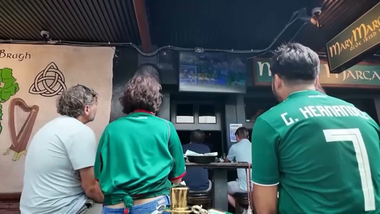 One popular destination is Mary Margaret’s Irish Pub in downtown St. Petersburg, which has already welcomed international soccer fans during earlier World Cup matches. (Spectrum News image)