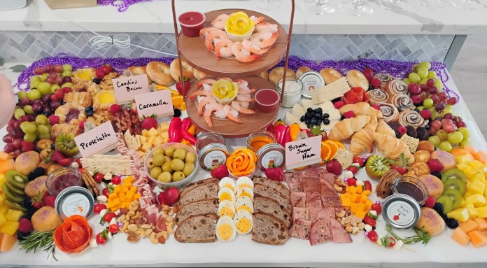 Brunch grazing table2